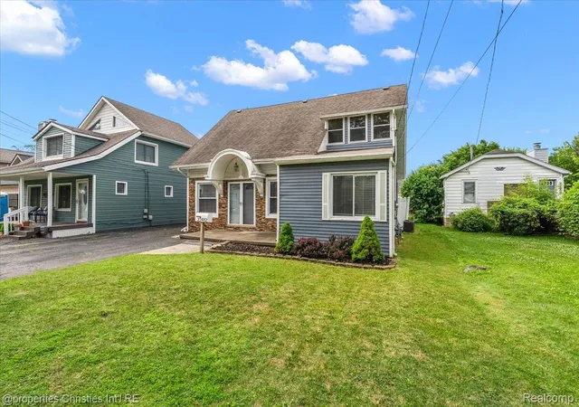 Photo 3 of Single family home for sale at 22482 Beach St, Saint Clair Shores, MI 48081 | MLS# 20261070790 | Listing updated on 2026-09-12