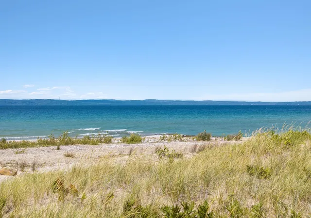 Photo 97 of Single family home for sale at 2565 Shore Wood Dr, Traverse City, MI 49686 | MLS# 78080073165 | Listing updated on 2026-09-09