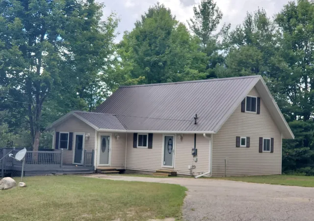 Single family home for sale at 8055 N 41 Road, Manton, MI 49663 | MLS# 78080073166