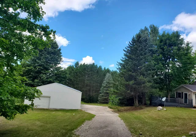 Photo 2 of Single family home for sale at 8055 N 41 Road, Manton, MI 49663 | MLS# 78080073166 | Listing updated on 2026-10-07