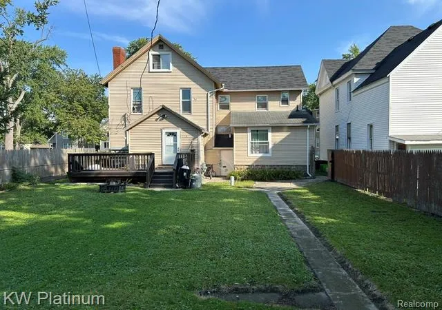 Photo 2 of Multi family home for sale at 822 Pine St, Port Huron, MI 48060 | MLS# 20261070792 | Listing updated on 2026-09-14