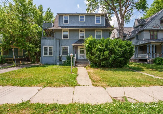 Photo 1 of Multi family home for sale at 908 S Park St, Kalamazoo, MI 49001 | MLS# 65026046705 | Listing updated on 2026-09-17
