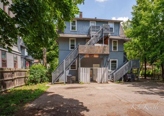 Photo 3 of Multi family home for sale at 908 S Park St, Kalamazoo, MI 49001 | MLS# 65026046705 | Listing updated on 2026-09-17