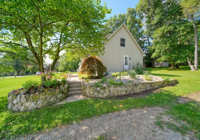 Photo 3 of Single family home for sale at 475 Skyline Dr, Horton, MI 49246 | MLS# 55026046711 | Listing updated on 2026-09-17