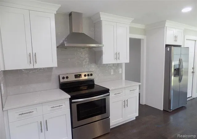 Photo 3 of Single family home for sale at 3350 Adams Rd, Troy, MI 48084 | MLS# 20261070802 | Listing updated on 2026-09-08
