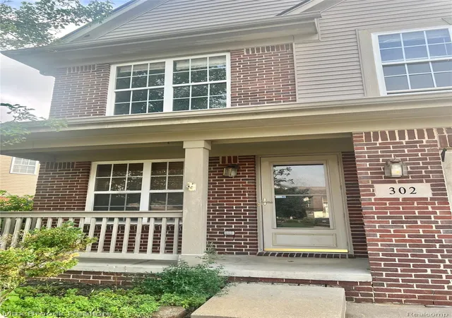 Photo 1 of Sale Pending at 302 Summerfield Dr, Westland, MI 48185 | MLS# 20261070810 | Listing updated on 2026-09-16