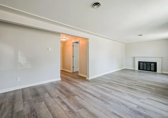 Photo 3 of Single family home for sale at 20380 Floral St, Livonia, MI 48152 | MLS# 20261070815 | Listing updated on 2026-09-20