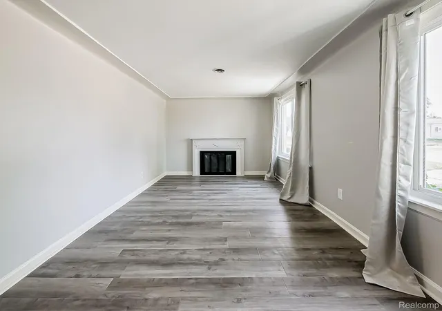 Photo 4 of Single family home for sale at 20380 Floral St, Livonia, MI 48152 | MLS# 20261070815 | Listing updated on 2026-09-20