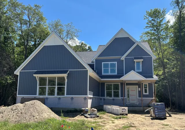 Single family home for sale at 5273 Grande View Ln, Jackson, MI 49201 | MLS# 55026046715 | Listing updated on 2026-09-02