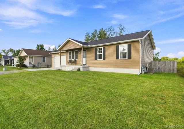 Photo 3 of Single family home for sale at 629 Range Rd, Kimball Township St Clair, MI 48074 | MLS# 20261070828 | Listing updated on 2026-09-17