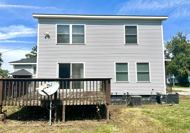 Photo 2 of Single family home for sale at 1705 N Westnedge Ave, Kalamazoo, MI 49007 | MLS# 66026046721 | Listing updated on 2026-09-16