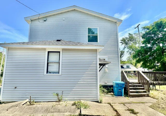 Photo 3 of Single family home for sale at 1705 N Westnedge Ave, Kalamazoo, MI 49007 | MLS# 66026046721 | Listing updated on 2026-09-16