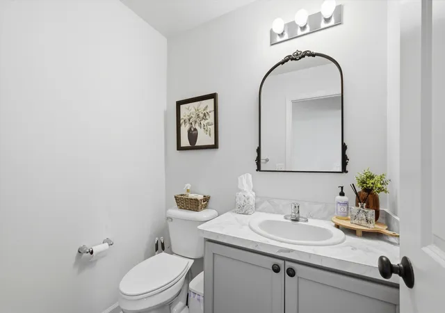 Photo 4 of Single family home for sale at 10282 High Meadow, York Charter Township Washtenaw, MI 48176 | MLS# 81026046718 | Listing updated on 2026-09-05