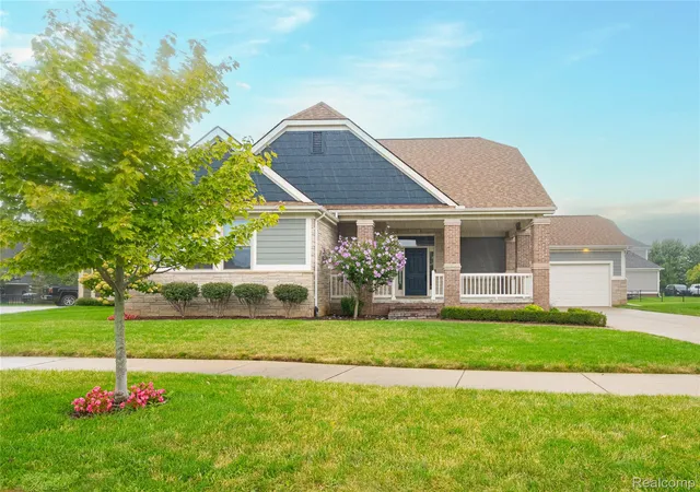 Photo 1 of Single family home for sale at 18755 Newton St, Macomb, MI 48042 | MLS# 20261070830 | Listing updated on 2026-09-11