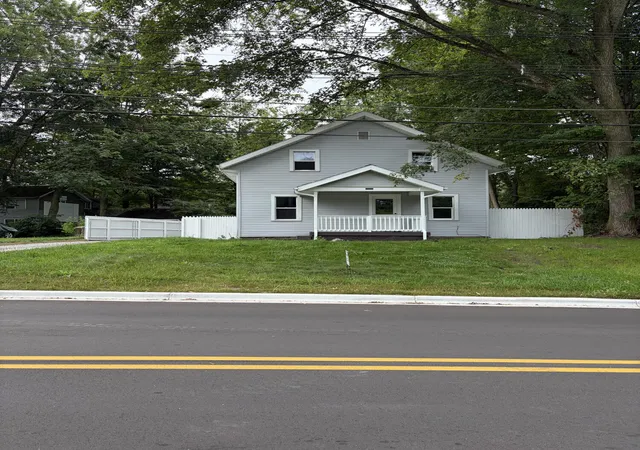 Photo 2 of Single family home for sale at 232 Pokagon St, Niles, MI 49120 | MLS# 69026046735 | Listing updated on 2026-09-09