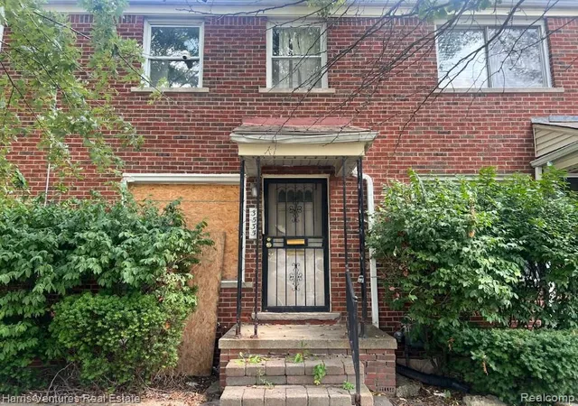 Photo 3 of Single family home for sale at 3535 Ewald Cir, Detroit, MI 48204 | MLS# 20261070865 | Listing updated on 2026-09-04