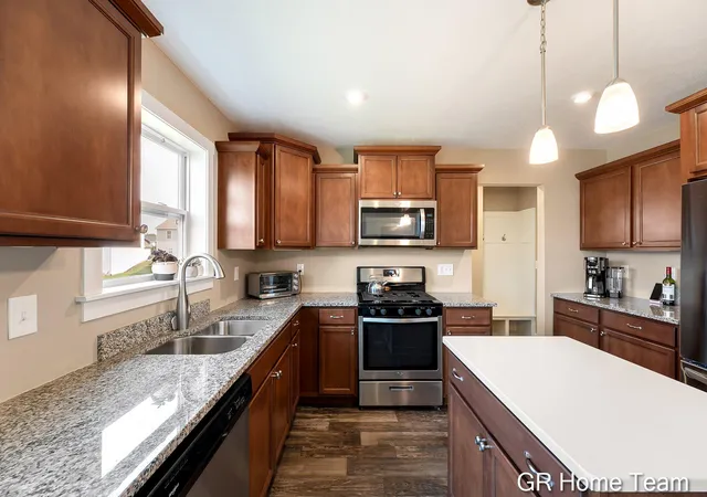 Photo 4 of Single family home for sale at 14479 Tupelo Dr, West Olive, MI 49460 | MLS# 65026046739 | Listing updated on 2026-10-20