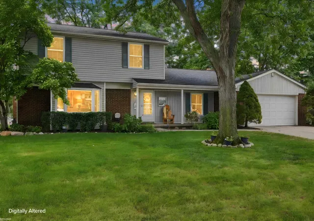 Photo 2 of Single family home for sale at 36724 Nantucket Ct, Clinton Township, MI 48035 | MLS# 58050220635 | Listing updated on 2026-09-04