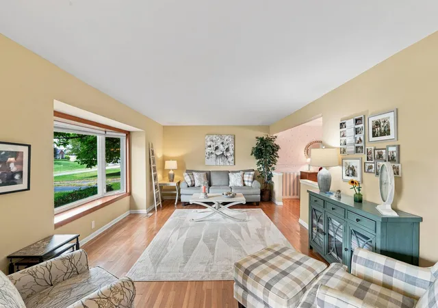 Photo 4 of Single family home for sale at 36724 Nantucket Ct, Clinton Township, MI 48035 | MLS# 58050220635 | Listing updated on 2026-09-29