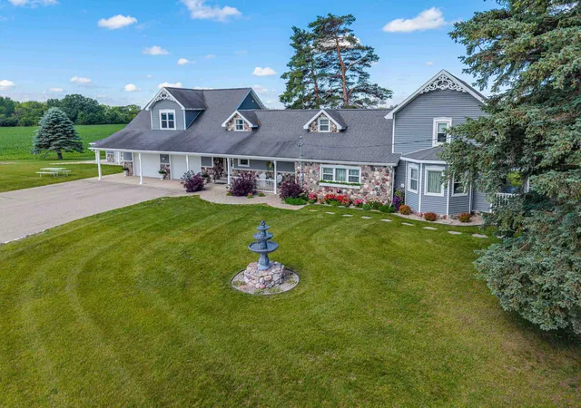 Photo 1 of Single family home for sale at 9644 E Deerfield Rd, Shepherd, MI 48883 | MLS# 79080073175 | Listing updated on 2026-09-18