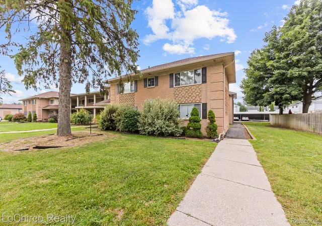 Condo for sale at 2377 Walton Blvd #17, Rochester Hills, MI 48309 | MLS# 20261070884