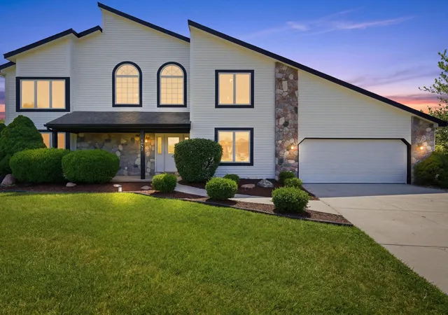 Photo 1 of Single family home for sale at 1657 Wake Robin Ct, Ann Arbor, MI 48103 | MLS# 81026046759 | Listing updated on 2026-09-09
