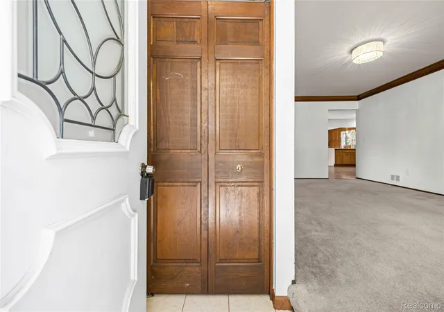 Photo 3 of Single family home for sale at 14707 Howell Ct, Sterling Heights, MI 48312 | MLS# 20261070890 | Listing updated on 2026-10-12