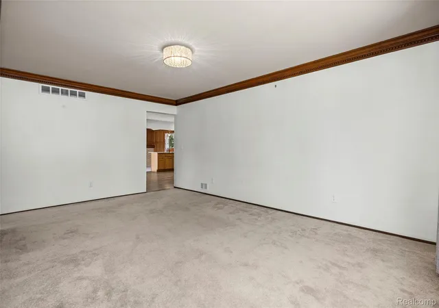 Photo 4 of Single family home for sale at 14707 Howell Ct, Sterling Heights, MI 48312 | MLS# 20261070890 | Listing updated on 2026-10-12