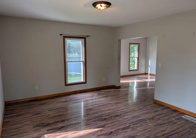 Photo 4 of Single family home for sale at 324 S East St, Cassopolis, MI 49031 | MLS# 69026046766 | Listing updated on 2026-09-03