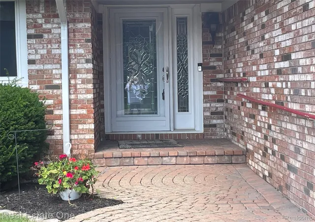 Photo 3 of Single family home for sale at 1910 Harwood Dr, Oxford, MI 48371 | MLS# 20261070896 | Listing updated on 2026-09-06