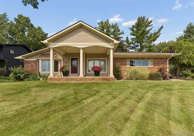 Photo 1 of Single family home for sale at 7510 Greene Hvn Dr, Clarkston, MI 48348 | MLS# 20261070897 | Listing updated on 2026-09-14