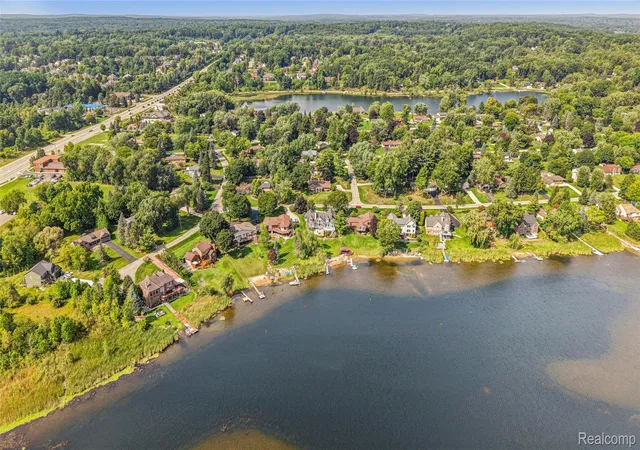 Photo 4 of Single family home for sale at 7510 Greene Hvn Dr, Clarkston, MI 48348 | MLS# 20261070897 | Listing updated on 2026-09-14