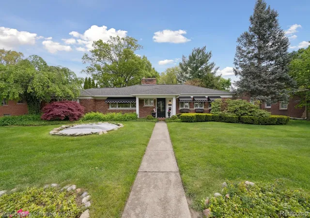 Photo 4 of Single family home for sale at 511 S Gulley Rd, Dearborn, MI 48124 | MLS# 20261070899 | Listing updated on 2026-09-03