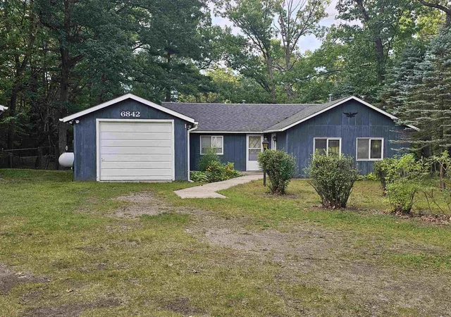 Photo 1 of Single family home for sale at 6842 M 65, Hale, MI 48739 | MLS# 77080073178 | Listing updated on 2026-09-06