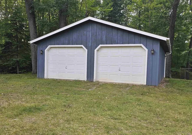 Photo 2 of Single family home for sale at 6842 M 65, Hale, MI 48739 | MLS# 77080073178 | Listing updated on 2026-09-06