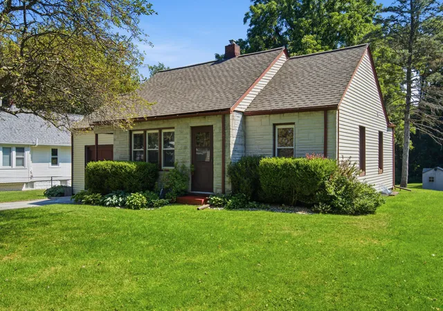 Photo 1 of Sale Pending at 1130 N Fletcher Ave, Kalamazoo, MI 49006 | MLS# 66026046778 | Listing updated on 2026-09-13