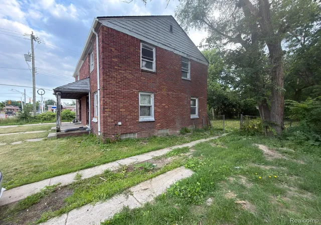 Photo 2 of Condo for sale at 8837 Evergreen Ave, Detroit, MI 48228 | MLS# 20261070915 | Listing updated on 2026-09-03