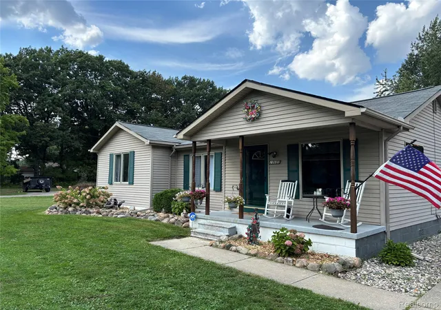 Photo 2 of Single family home for sale at 21601 Holly St, Clinton Township, MI 48035 | MLS# 20261070914 | Listing updated on 2026-09-04
