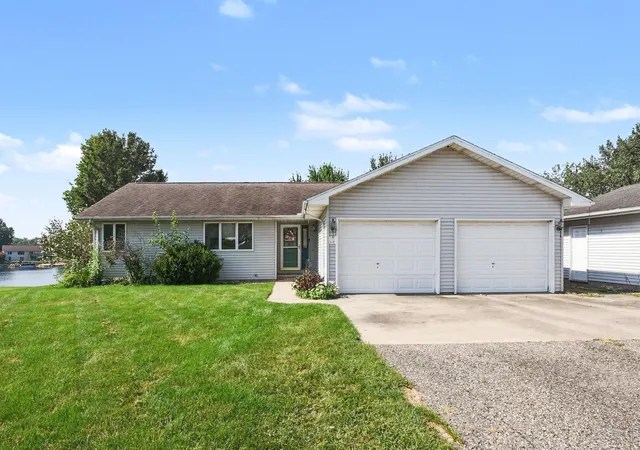Photo 1 of Sale Pending at 17113 Tomahawk Trl, White Pigeon, MI 49099 | MLS# 69026046782 | Listing updated on 2026-09-16