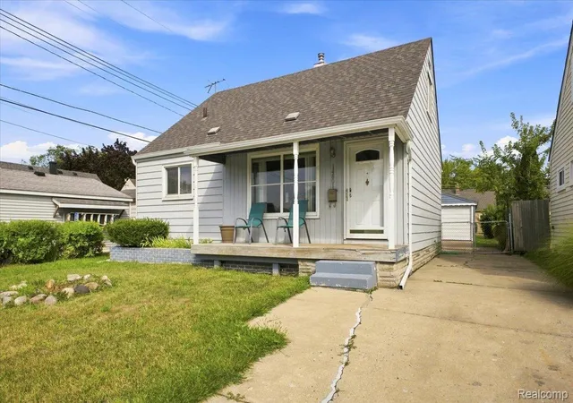 Photo 2 of Single family home for sale at 14801 Mona Ave, Warren, MI 48089 | MLS# 20261070923 | Listing updated on 2026-09-03