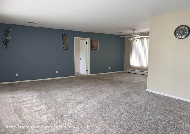 Photo 3 of Single family home for sale at 4749 Century Dr, Saginaw, MI 48638 | MLS# 61050220653 | Listing updated on 2026-09-17