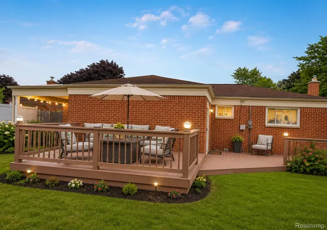 Photo 1 of Single family home for sale at 25132 St Clement Dr, Warren, MI 48089 | MLS# 20261070926 | Listing updated on 2026-09-13