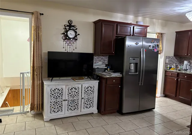 Photo 3 of Single family home for sale at 25132 St Clement Dr, Warren, MI 48089 | MLS# 20261070926 | Listing updated on 2026-09-13