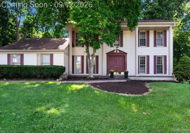 Photo 1 of Single family home for sale at 2196 Willow Leaf Dr, Rochester Hills, MI 48309 | MLS# 20261070931 | Listing updated on 2026-09-13