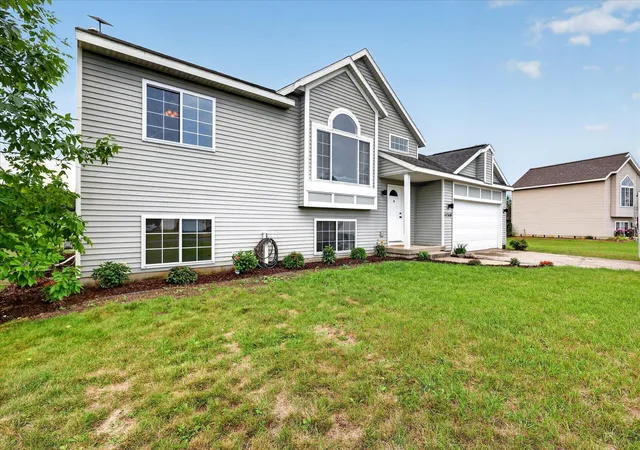 Photo 3 of Single family home for sale at 11310 Meadow Wood Cir, Greenville, MI 48838 | MLS# 65026046791 | Listing updated on 2026-09-06