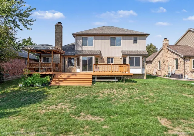 Photo 30 of Single family home for sale at 627 Parkland Dr, Rochester Hills, MI 48307 | MLS# 20261070937 | Listing updated on 2026-09-06