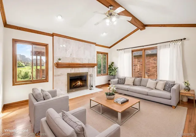 Photo 3 of Single family home for sale at 627 Parkland Dr, Rochester Hills, MI 48307 | MLS# 20261070937 | Listing updated on 2026-09-06