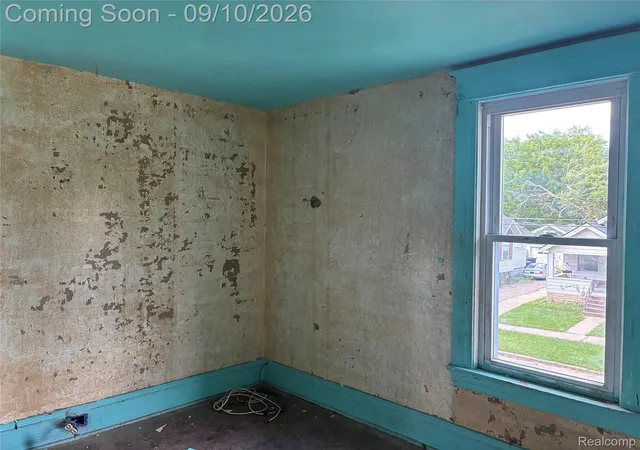 Photo 3 of Single family home for sale at 1517 Iowa Ave, Flint, MI 48506 | MLS# 20261070938 | Listing updated on 2026-09-10