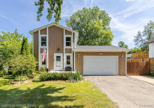 Single family home for sale at 3068 Seebaldt Ave, Waterford, MI 48329 | MLS# 20261070945