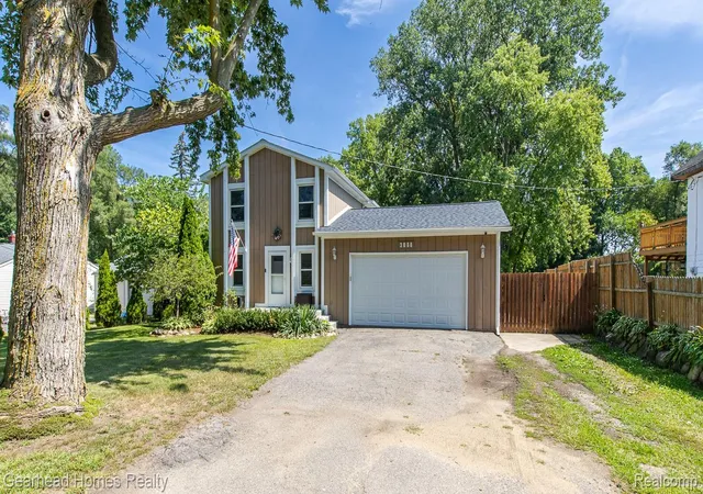 Photo 2 of Single family home for sale at 3068 Seebaldt Ave, Waterford, MI 48329 | MLS# 20261070945 | Listing updated on 2026-09-05